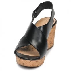 Chaussures Femme Sandales et Nu-pieds Clarks MARITSA LARA Noir -Sandales Soldes Boutique 10143047 500 C