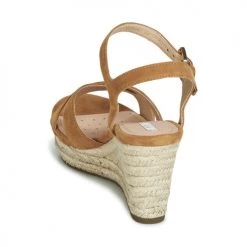 Chaussures Femme Sandales et Nu-pieds Geox D SOLEIL Camel -Sandales Soldes Boutique 11332276 500 E
