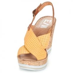 Chaussures Femme Sandales et Nu-pieds Elue par nous EMPIRE Jaune -Sandales Soldes Boutique 12846445 500 C