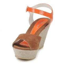 Chaussures Femme Sandales et Nu-pieds Regard RAFATI Camel -Sandales Soldes Boutique 130903 500 C