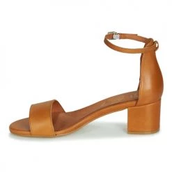 Chaussures Femme Sandales et Nu-pieds Betty London INNAMATA Camel -Sandales Soldes Boutique 13269237 500 D