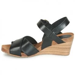 Chaussures Femme Sandales et Nu-pieds Kickers SALAMBO Noir -Sandales Soldes Boutique 13485179 500 D