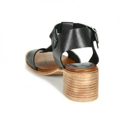 Chaussures Femme Sandales et Nu-pieds Kickers VALMONS Noir -Sandales Soldes Boutique 16259688 500 E