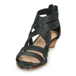 Chaussures Femme Sandales et Nu-pieds Clarks MENA SILK Noir -Sandales Soldes Boutique 16644853 500 C