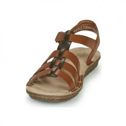 Chaussures Femme Sandales et Nu-pieds Clarks BLAKE JEWEL Camel -Sandales Soldes Boutique 16644899 500 C