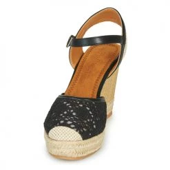Chaussures Femme Sandales et Nu-pieds Refresh LARENA Noir -Sandales Soldes Boutique 16678965 500 C