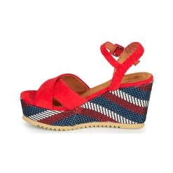Chaussures Femme Sandales et Nu-pieds Refresh LOCKAL Rouge -Sandales Soldes Boutique 16678966 500 D