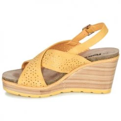 Chaussures Femme Sandales et Nu-pieds Refresh RILO Jaune -Sandales Soldes Boutique 16678975 500 D