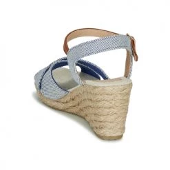 Chaussures Femme Sandales et Nu-pieds André PAULETTA Marine -Sandales Soldes Boutique 16734914 500 E