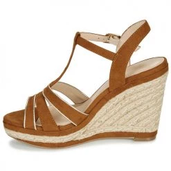 Chaussures Femme Sandales et Nu-pieds André JULY Camel -Sandales Soldes Boutique 16734989 500 D