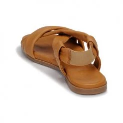 Chaussures Femme Sandales et Nu-pieds André BABACO Camel -Sandales Soldes Boutique 16735137 500 E
