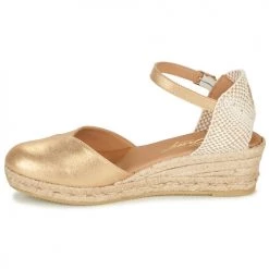 Chaussures Femme Sandales et Nu-pieds Betty London INONO Doré -Sandales Soldes Boutique 16920415 500 D