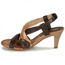 Chaussures Femme Sandales et Nu-pieds Betty London POULOI Camel -Sandales Soldes Boutique 16920448 500 D