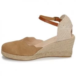 Chaussures Femme Sandales et Nu-pieds André BABI Taupe -Sandales Soldes Boutique 17137529 500 D