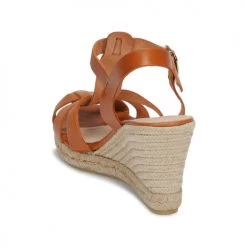 Chaussures Femme Sandales et Nu-pieds André BABORD Cognac -Sandales Soldes Boutique 17137542 500 E