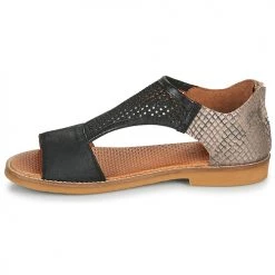 Chaussures Femme Sandales et Nu-pieds Casta IRIA Noir 9 Chaussures Femme Sandales et Nu-pieds Casta IRIA Noir -Sandales Soldes Boutique 18749467 500 D