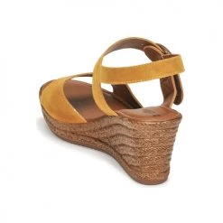 Chaussures Femme Sandales et Nu-pieds S.Oliver SAPINO Moutarde -Sandales Soldes Boutique 18853272 500 E