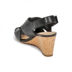 Chaussures Femme Sandales et Nu-pieds Clarks MARGEE EVE Noir -Sandales Soldes Boutique 18858140 500 E