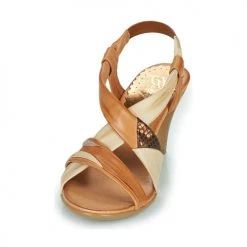 Chaussures Femme Sandales et Nu-pieds Betty London POULOI Cognac -Sandales Soldes Boutique 18979235 500 C