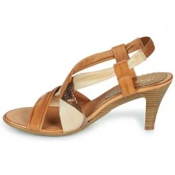 Chaussures Femme Sandales et Nu-pieds Betty London POULOI Cognac -Sandales Soldes Boutique 18979235 500 D