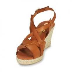 Chaussures Femme Sandales et Nu-pieds Betty London OSAVER Camel -Sandales Soldes Boutique 18980984 500 C