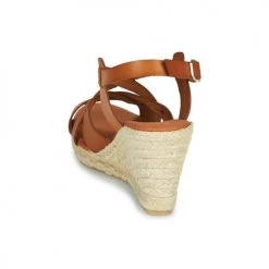 Chaussures Femme Sandales et Nu-pieds Betty London OSAVER Camel -Sandales Soldes Boutique 18980984 500 E