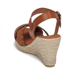Chaussures Femme Sandales et Nu-pieds Betty London OBILLIE Marron 10 Chaussures Femme Sandales et Nu-pieds Betty London OBILLIE Marron -Sandales Soldes Boutique 18980990 500 E