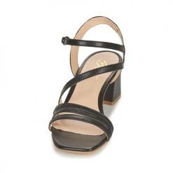 Chaussures Femme Sandales et Nu-pieds Betty London OCHANTE Noir 8 Chaussures Femme Sandales et Nu-pieds Betty London OCHANTE Noir -Sandales Soldes Boutique 19049551 500 C