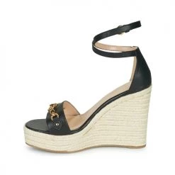Chaussures Femme Sandales et Nu-pieds Guess WENDY Noir -Sandales Soldes Boutique 21160531 500 D