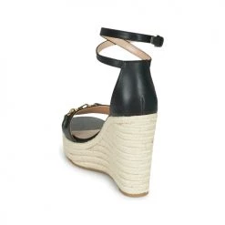 Chaussures Femme Sandales et Nu-pieds Guess WENDY Noir -Sandales Soldes Boutique 21160531 500 E