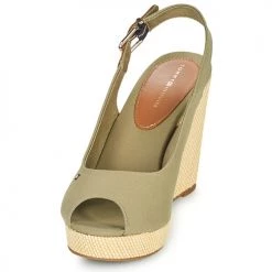 Chaussures Femme Sandales et Nu-pieds Tommy Hilfiger ICONIC ELENA SLING BACK WEDGE Kaki -Sandales Soldes Boutique 21189982 500 C