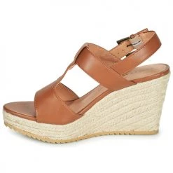 Chaussures Femme Sandales et Nu-pieds Chattawak BALI Camel -Sandales Soldes Boutique 21317400 500 D