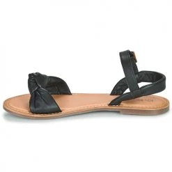 Chaussures Femme Sandales et Nu-pieds Kickers DIVALY Noir -Sandales Soldes Boutique 21325129 500 D