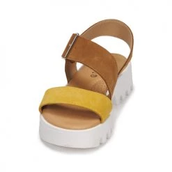 Chaussures Fille Sandales et Nu-pieds Citrouille et Compagnie PIPOTI Camel / Jaune -Sandales Soldes Boutique 21405075 500 C