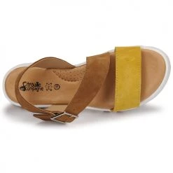 Chaussures Fille Sandales et Nu-pieds Citrouille et Compagnie PIPOTI Camel / Jaune -Sandales Soldes Boutique 21405075 500 F