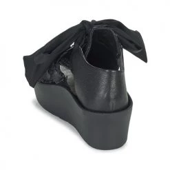 Chaussures Femme Sandales et Nu-pieds Papucei ARYA Noir -Sandales Soldes Boutique 21427187 500 E
