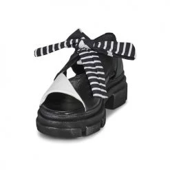 Chaussures Femme Sandales et Nu-pieds Papucei OXALIS Noir / Blanc -Sandales Soldes Boutique 21427191 500 C