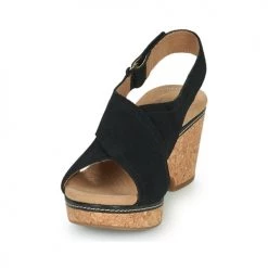 Chaussures Femme Sandales et Nu-pieds Clarks GISELLE COVE Noir -Sandales Soldes Boutique 21500586 500 C