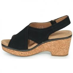 Chaussures Femme Sandales et Nu-pieds Clarks GISELLE COVE Noir -Sandales Soldes Boutique 21500586 500 D