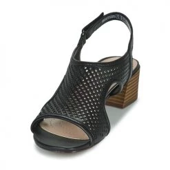 Chaussures Femme Sandales et Nu-pieds Clarks CAROLEIGH STAR Noir -Sandales Soldes Boutique 21500590 500 C