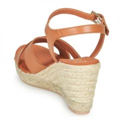 Chaussures Femme Sandales et Nu-pieds Betty London TONGA Cognac 10 Chaussures Femme Sandales et Nu-pieds Betty London TONGA Cognac -Sandales Soldes Boutique 21649634 500 E