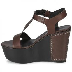 Chaussures Femme Sandales et Nu-pieds Vic GIBSON Marron -Sandales Soldes Boutique 259141 500 D