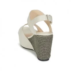 Chaussures Femme Sandales et Nu-pieds Café Noir CHANVIO Beige -Sandales Soldes Boutique 4894986 500 E