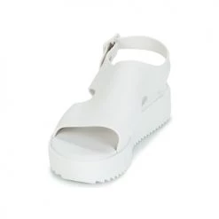 Chaussures Femme Sandales et Nu-pieds Melissa HOTNESS Blanc -Sandales Soldes Boutique 6070649 500 C