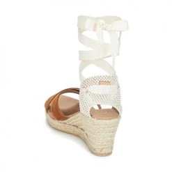 Chaussures Femme Sandales et Nu-pieds Betty London IDILE Marron -Sandales Soldes Boutique 6965038 500 E