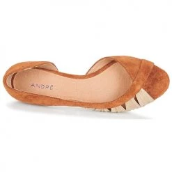 Chaussures Femme Sandales et Nu-pieds André PIPA Camel -Sandales Soldes Boutique 8400924 500 F