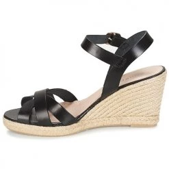 Chaussures Femme Sandales et Nu-pieds André QUIBERON Noir -Sandales Soldes Boutique 8401019 500 D