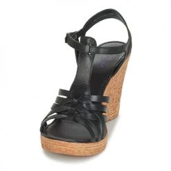 Chaussures Femme Sandales et Nu-pieds André FABULEUSE Noir -Sandales Soldes Boutique 8401180 500 C
