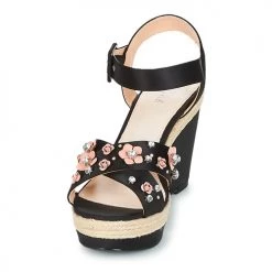 Chaussures Femme Sandales et Nu-pieds André IXIA Noir -Sandales Soldes Boutique 8401205 500 C
