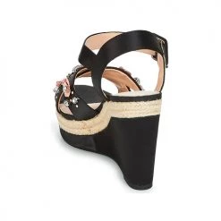 Chaussures Femme Sandales et Nu-pieds André IXIA Noir -Sandales Soldes Boutique 8401205 500 E